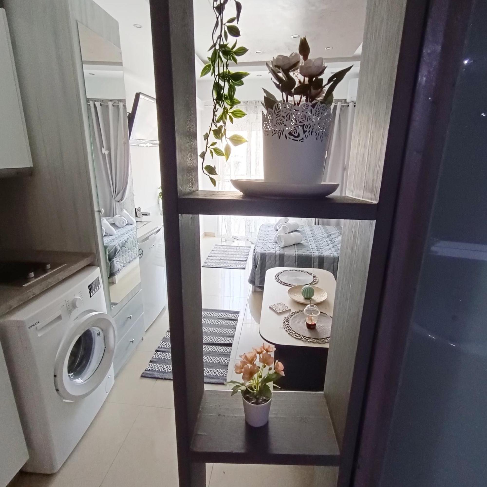 White Orhid Modern Studio Thessalonique Extérieur photo